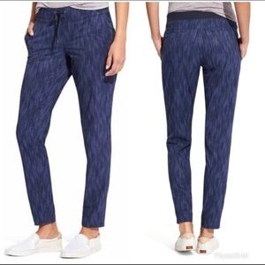 Athleta Navy Stride Midtown Ankle Pants